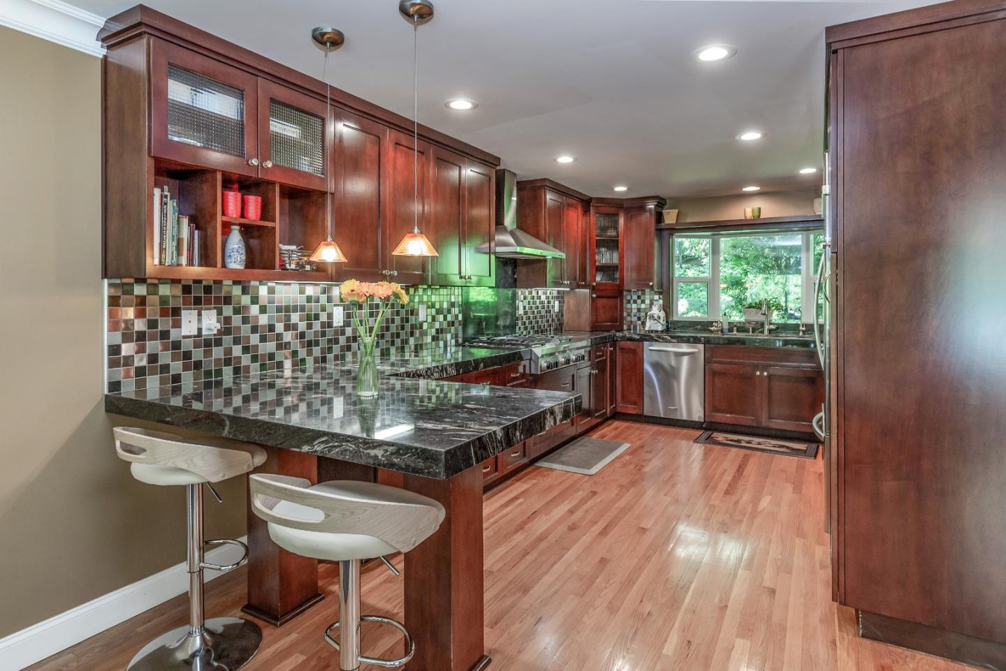 Detail Gallery Image 5 of 12 For 14654 Placida Ct, Saratoga,  CA 95070 - 3 Beds | 2/1 Baths