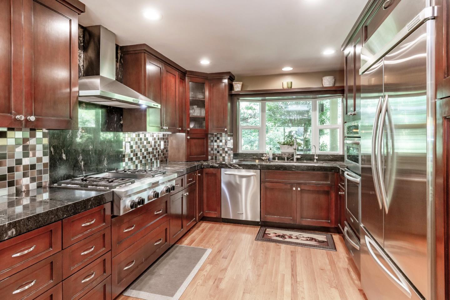 Detail Gallery Image 6 of 12 For 14654 Placida Ct, Saratoga,  CA 95070 - 3 Beds | 2/1 Baths