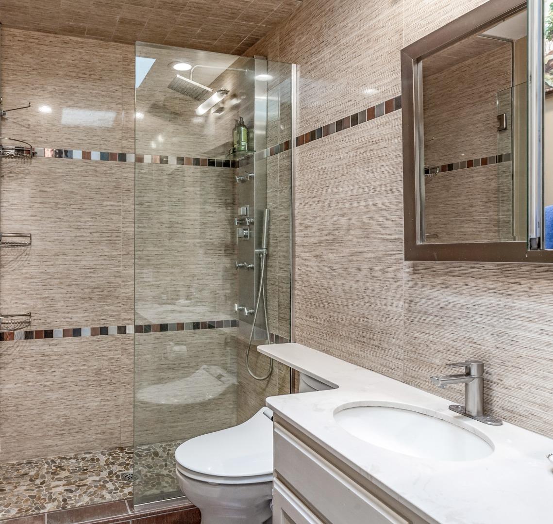 Detail Gallery Image 7 of 12 For 14654 Placida Ct, Saratoga,  CA 95070 - 3 Beds | 2/1 Baths