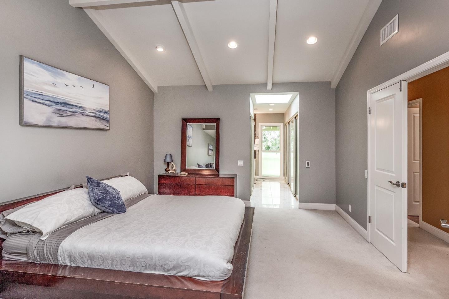 Detail Gallery Image 8 of 12 For 14654 Placida Ct, Saratoga,  CA 95070 - 3 Beds | 2/1 Baths