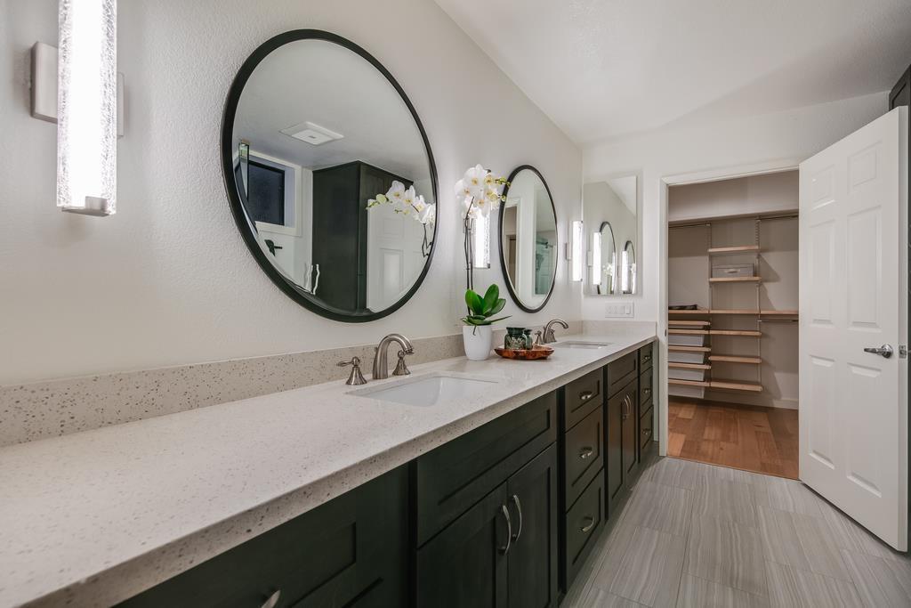 Detail Gallery Image 28 of 47 For 1202 Sharon Park Dr, Menlo Park,  CA 94025 - 2 Beds | 2 Baths