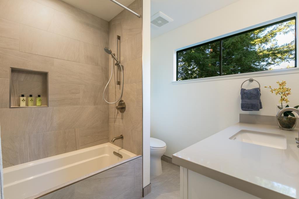 Detail Gallery Image 36 of 47 For 1202 Sharon Park Dr, Menlo Park,  CA 94025 - 2 Beds | 2 Baths