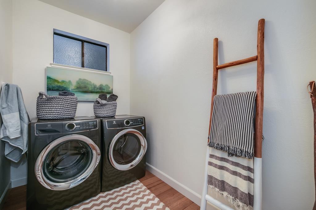 Detail Gallery Image 37 of 47 For 1202 Sharon Park Dr, Menlo Park,  CA 94025 - 2 Beds | 2 Baths