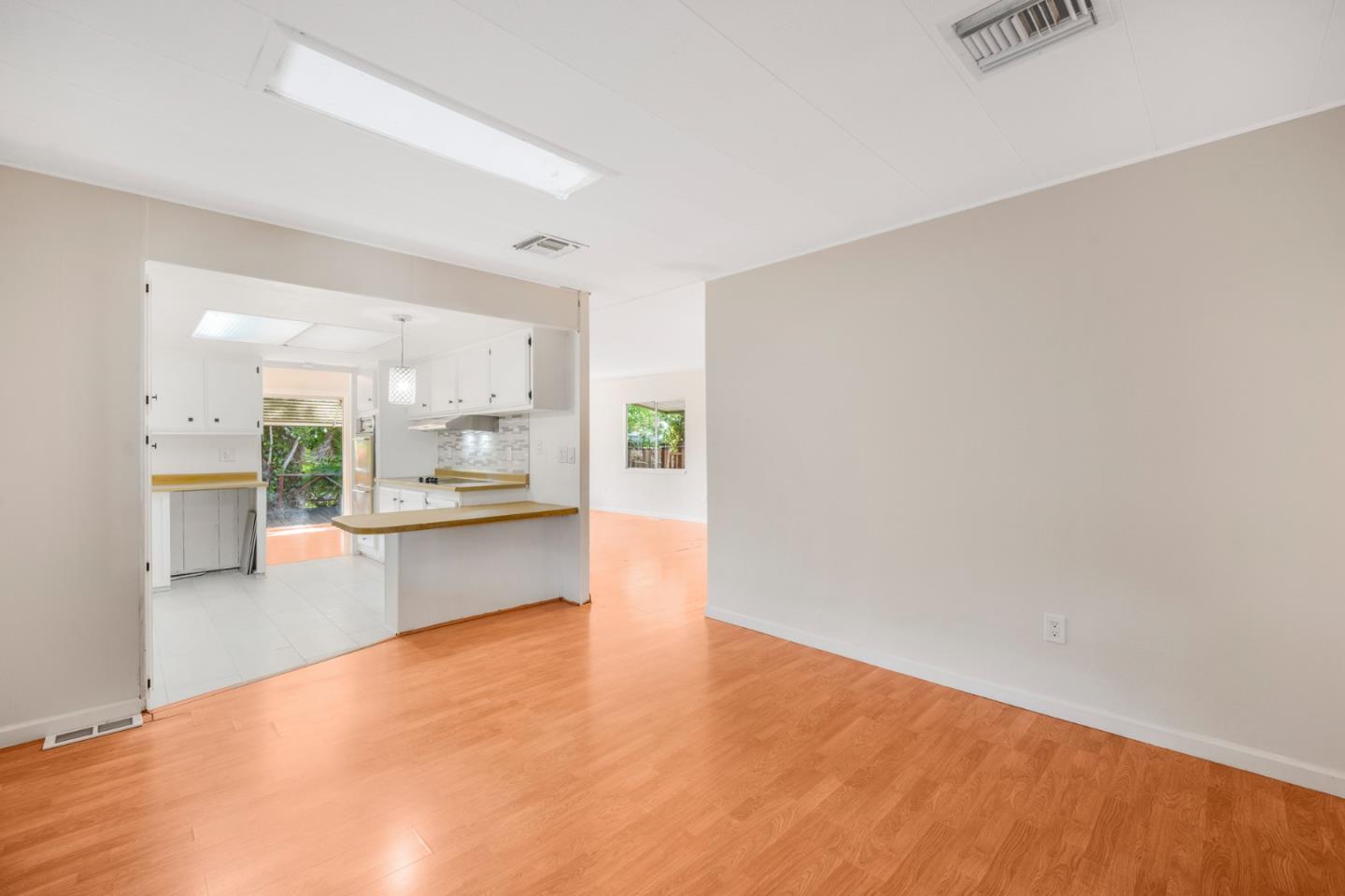 Detail Gallery Image 6 of 31 For 3637 Snell Ave #70,  San Jose,  CA 95136 - 4 Beds | 2 Baths