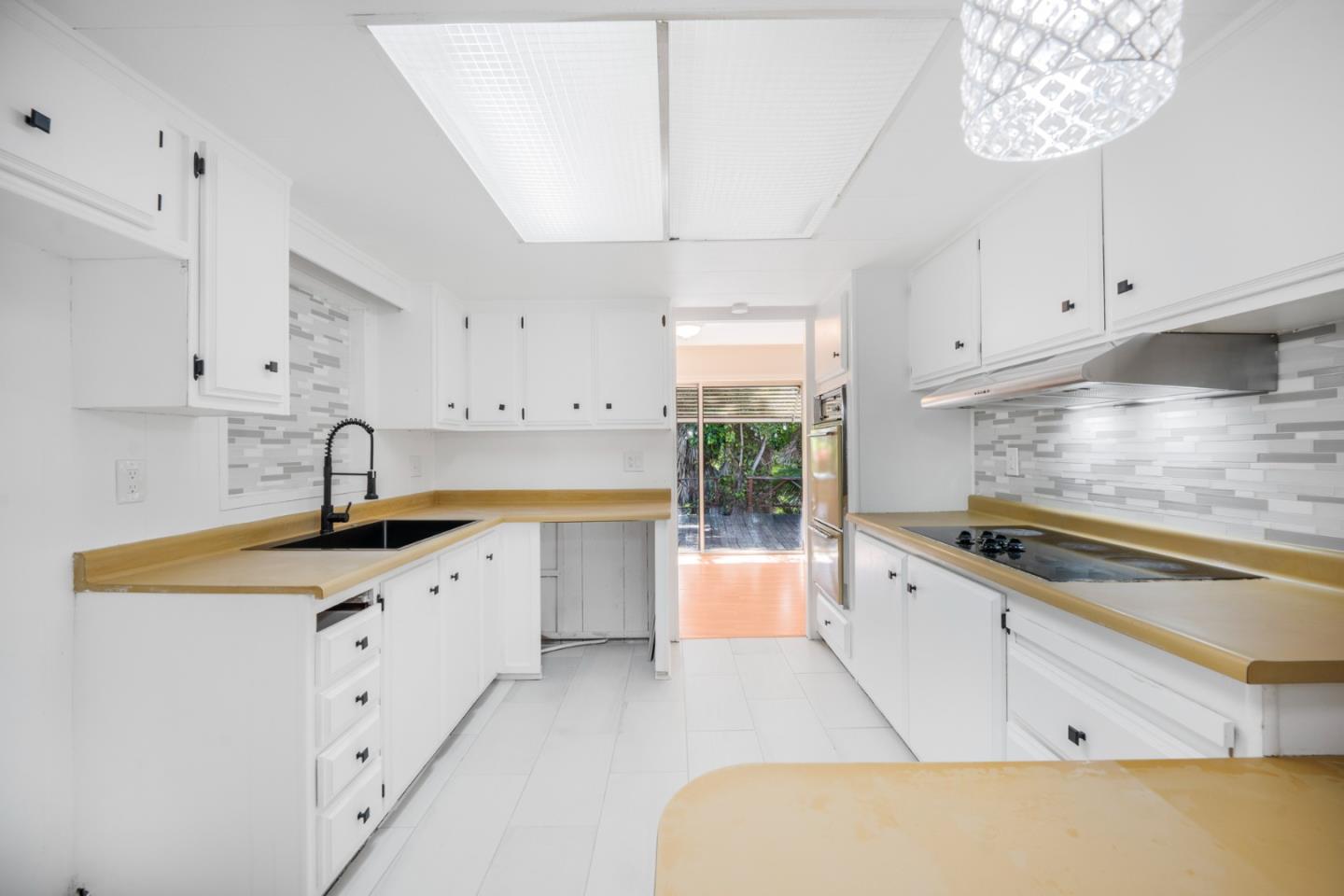 Detail Gallery Image 7 of 31 For 3637 Snell Ave #70,  San Jose,  CA 95136 - 4 Beds | 2 Baths