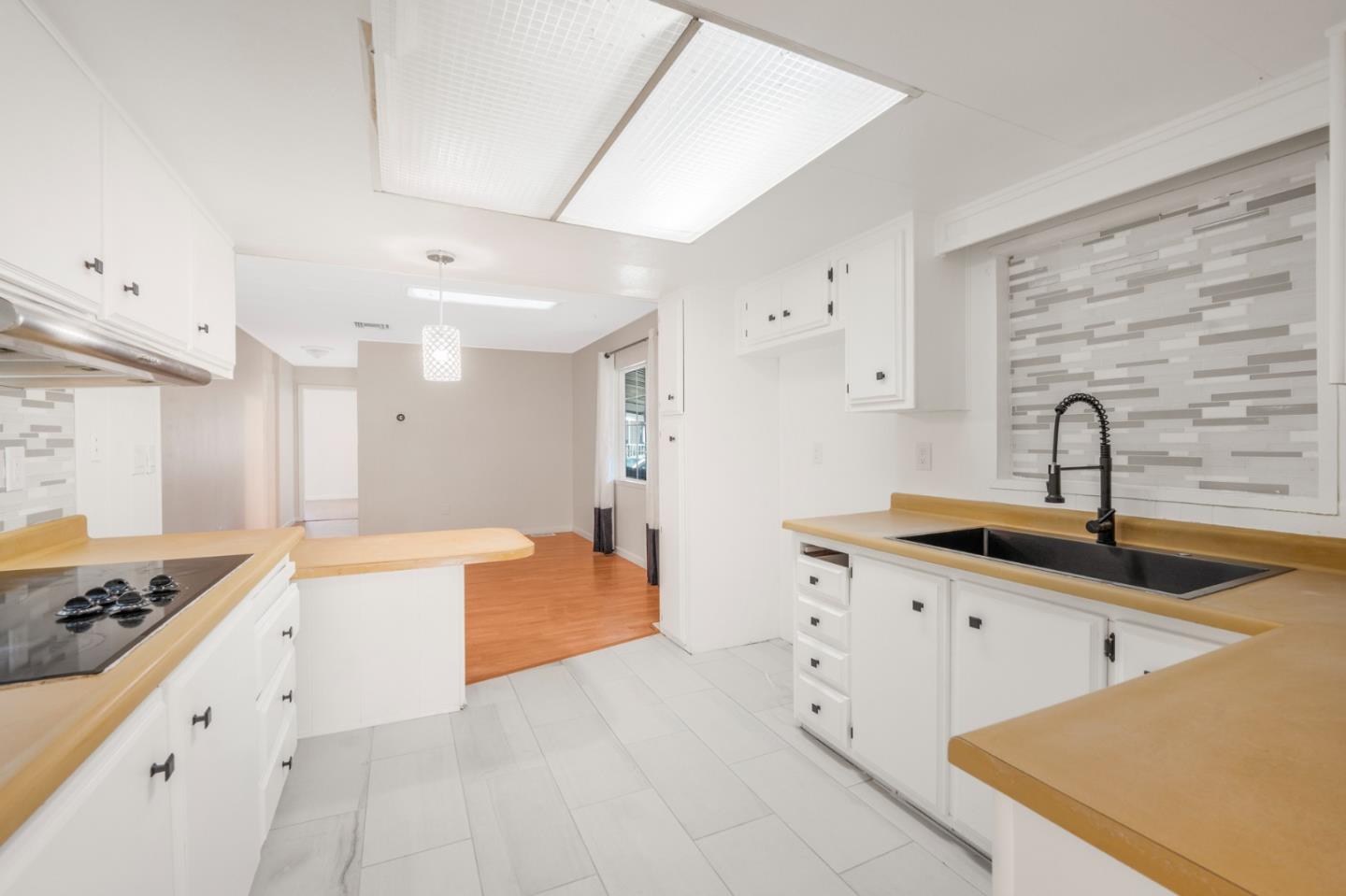 Detail Gallery Image 9 of 31 For 3637 Snell Ave #70,  San Jose,  CA 95136 - 4 Beds | 2 Baths