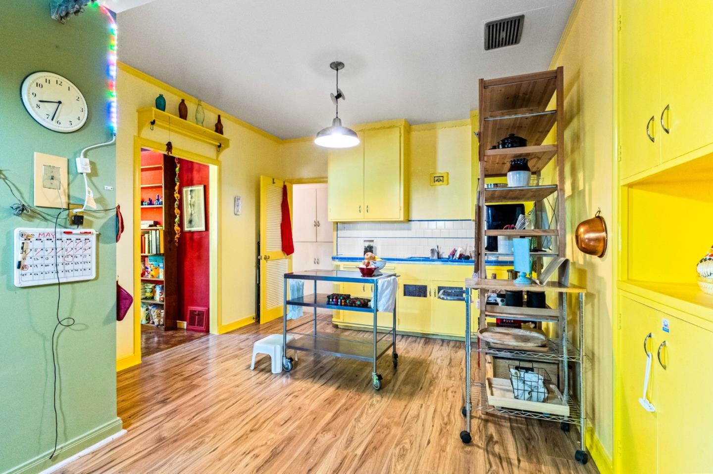 Detail Gallery Image 16 of 54 For 344 Barneson Ave, San Mateo,  CA 94402 - 4 Beds | 2 Baths