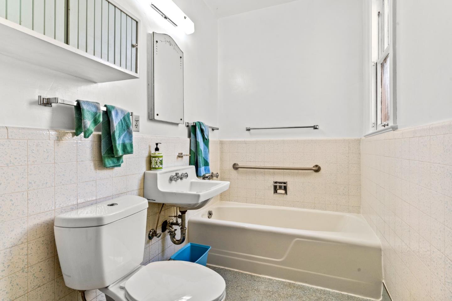 Detail Gallery Image 29 of 54 For 344 Barneson Ave, San Mateo,  CA 94402 - 4 Beds | 2 Baths