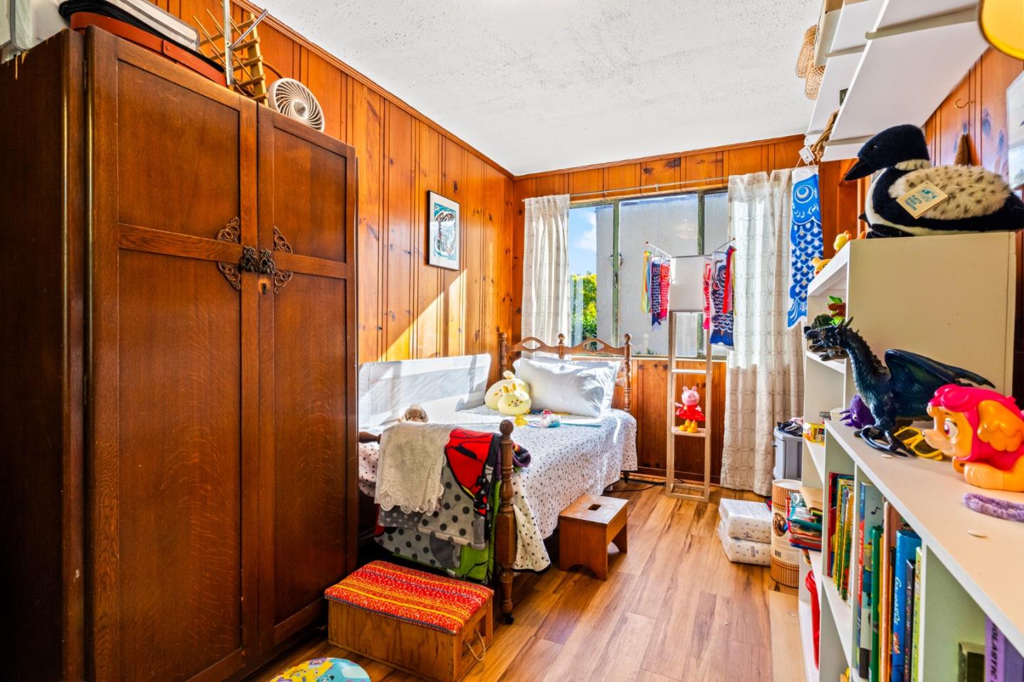 Detail Gallery Image 30 of 54 For 344 Barneson Ave, San Mateo,  CA 94402 - 4 Beds | 2 Baths