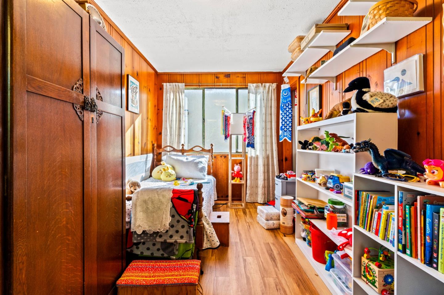 Detail Gallery Image 31 of 54 For 344 Barneson Ave, San Mateo,  CA 94402 - 4 Beds | 2 Baths