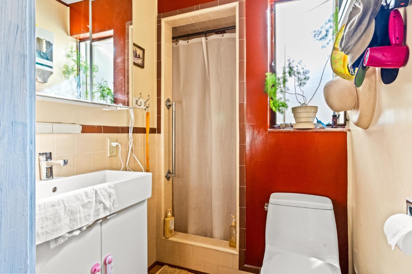 Detail Gallery Image 32 of 54 For 344 Barneson Ave, San Mateo,  CA 94402 - 4 Beds | 2 Baths