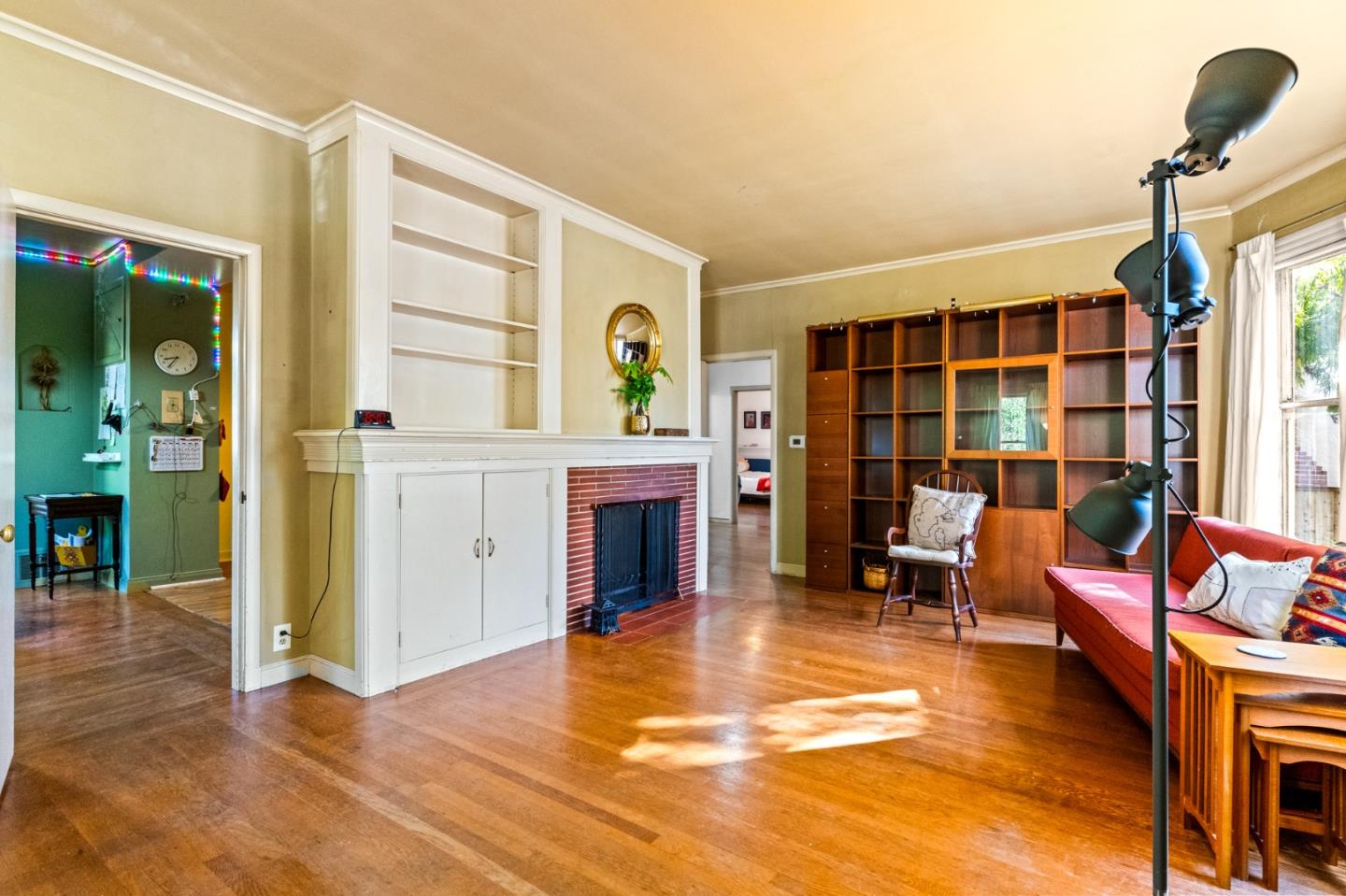 Detail Gallery Image 9 of 54 For 344 Barneson Ave, San Mateo,  CA 94402 - 4 Beds | 2 Baths