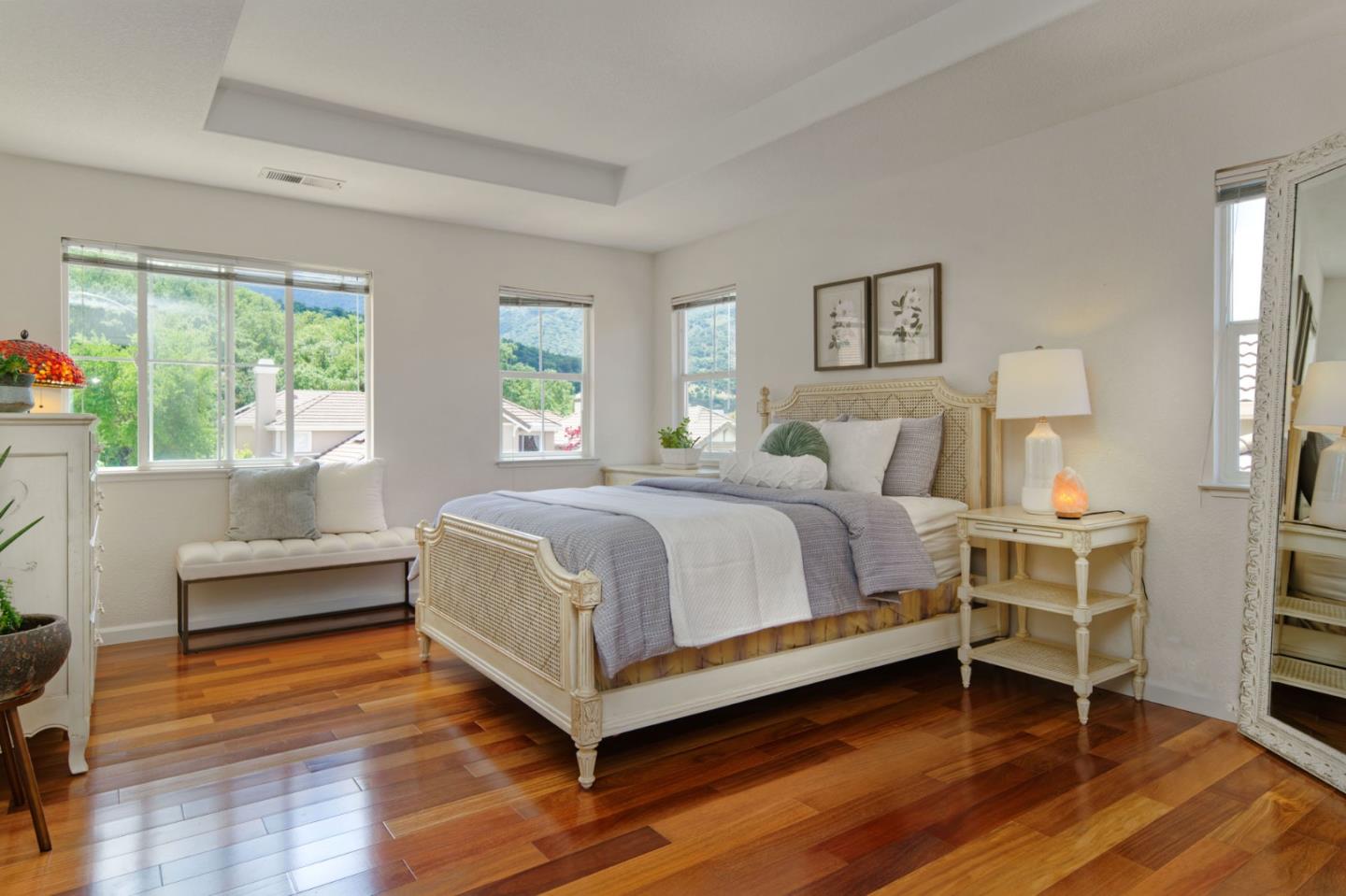 Detail Gallery Image 21 of 47 For 1687 via Cortina, San Jose,  CA 95120 - 4 Beds | 2/1 Baths