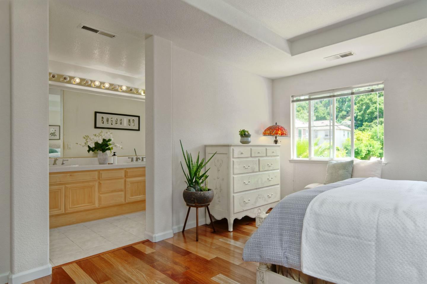 Detail Gallery Image 22 of 47 For 1687 via Cortina, San Jose,  CA 95120 - 4 Beds | 2/1 Baths