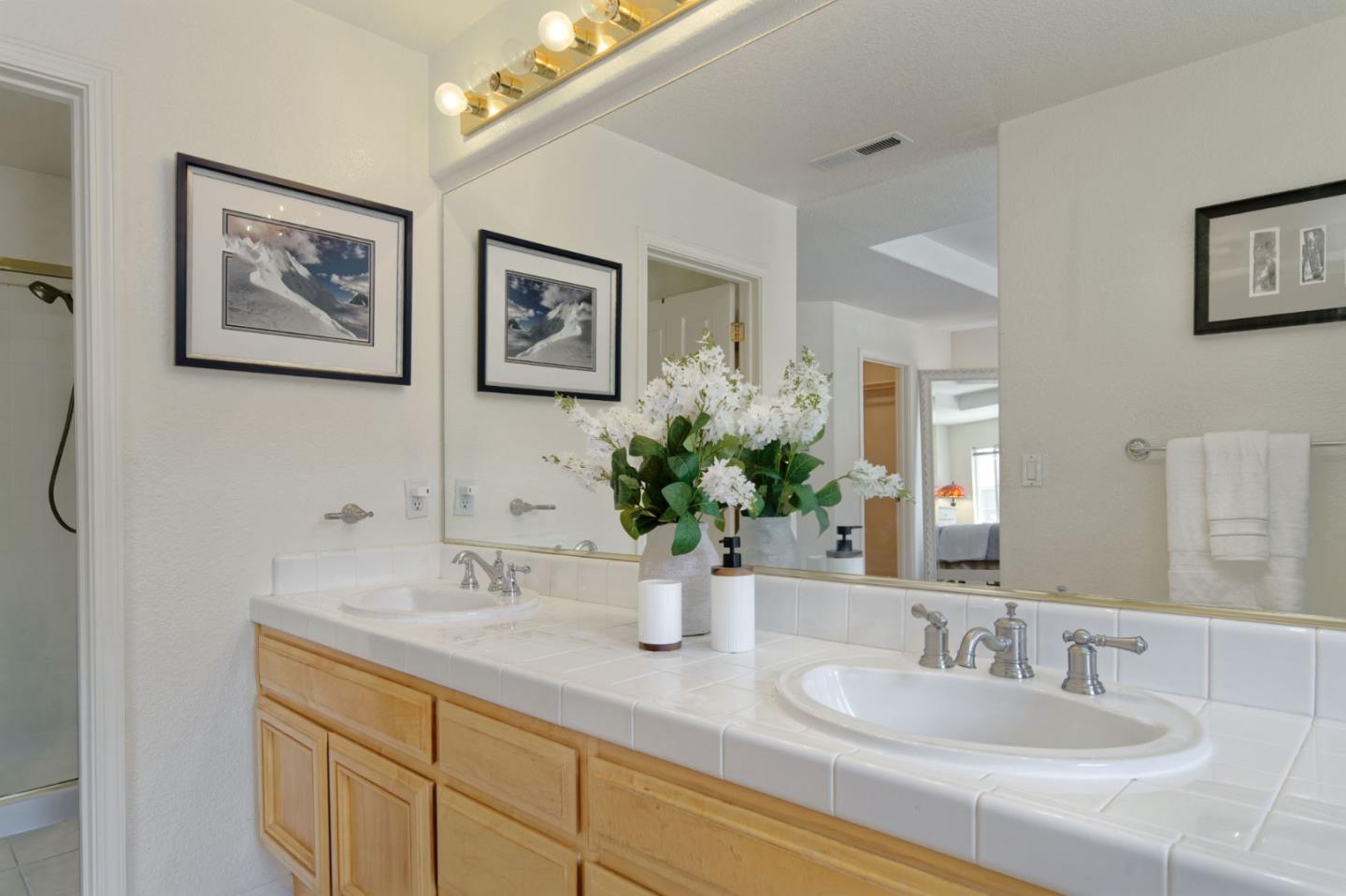 Detail Gallery Image 25 of 47 For 1687 via Cortina, San Jose,  CA 95120 - 4 Beds | 2/1 Baths