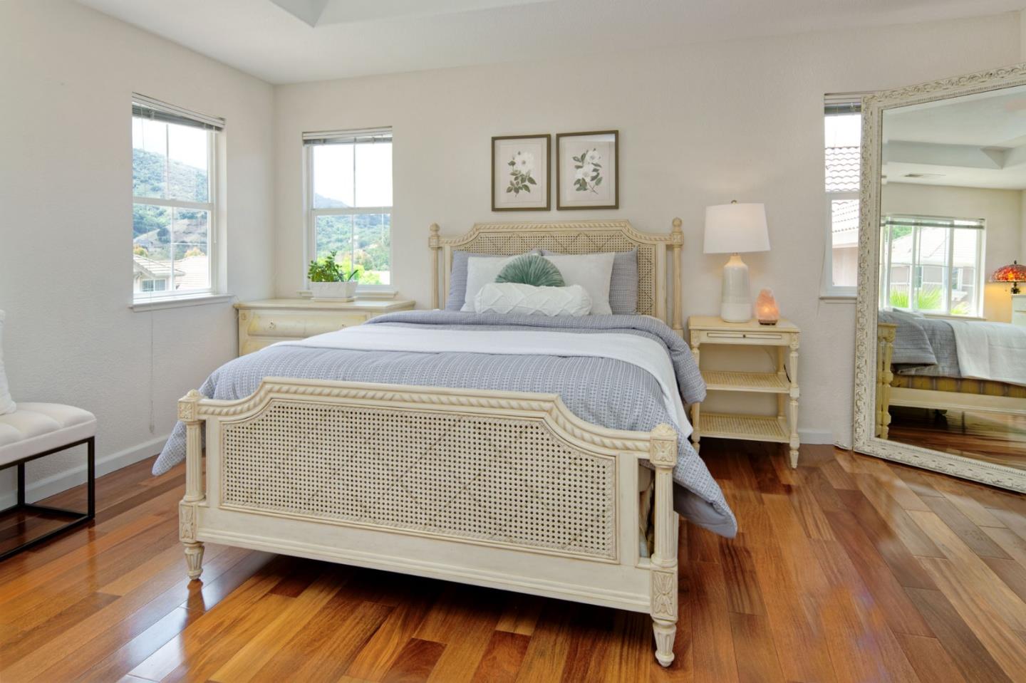 Detail Gallery Image 27 of 47 For 1687 via Cortina, San Jose,  CA 95120 - 4 Beds | 2/1 Baths