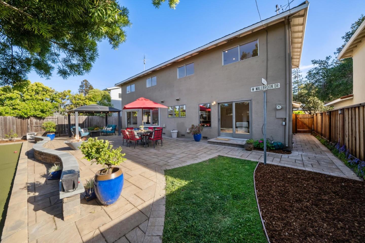 Detail Gallery Image 22 of 39 For 6083 W Walbrook Dr, San Jose,  CA 95129 - 6 Beds | 2/1 Baths