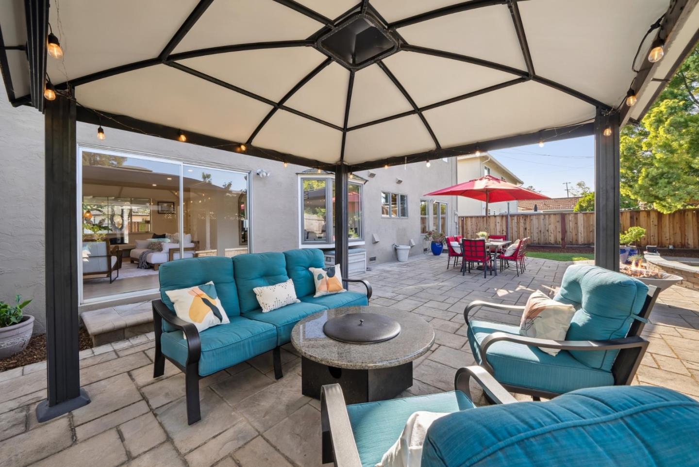 Detail Gallery Image 25 of 39 For 6083 W Walbrook Dr, San Jose,  CA 95129 - 6 Beds | 2/1 Baths