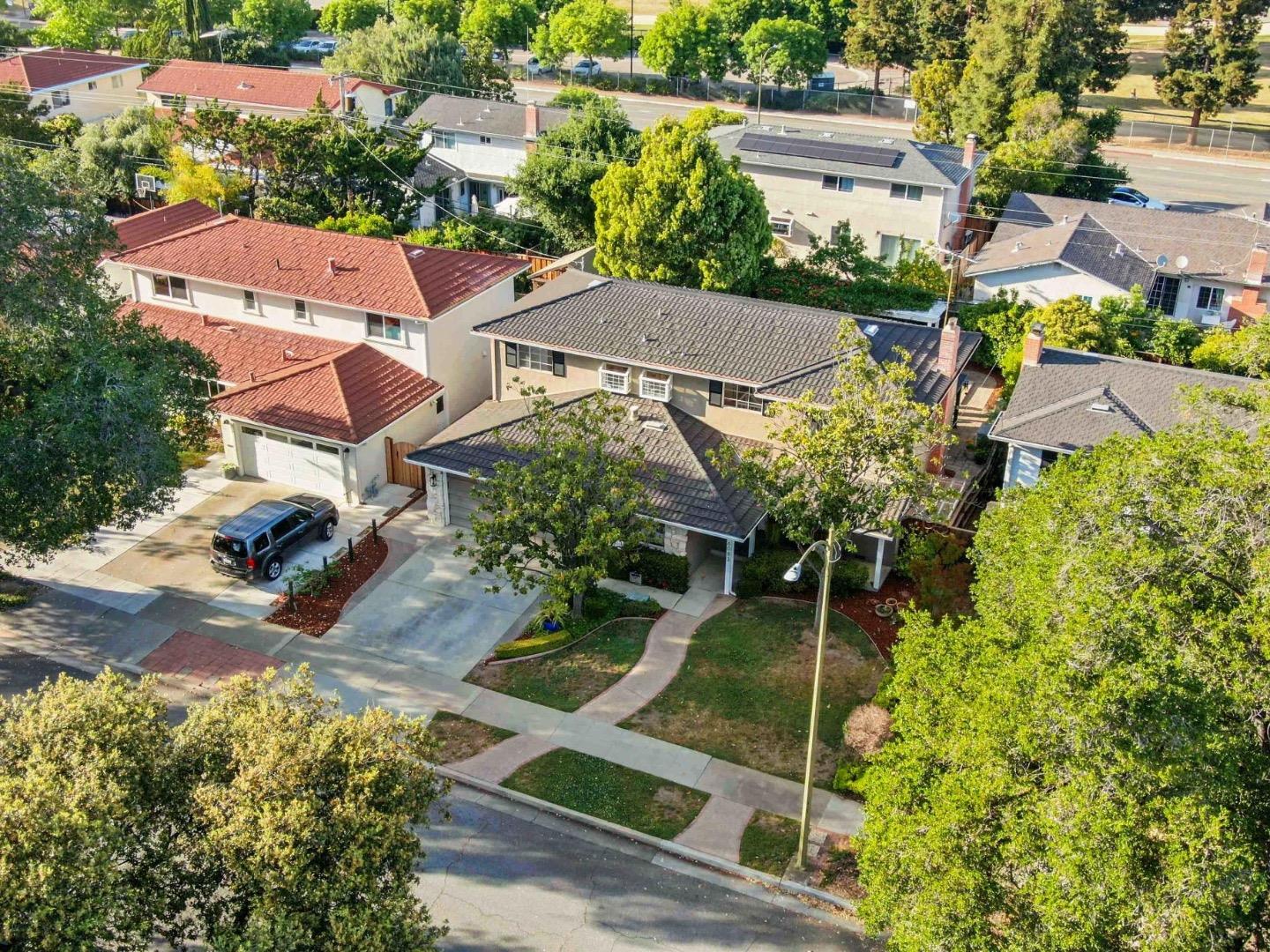 Detail Gallery Image 37 of 39 For 6083 W Walbrook Dr, San Jose,  CA 95129 - 6 Beds | 2/1 Baths