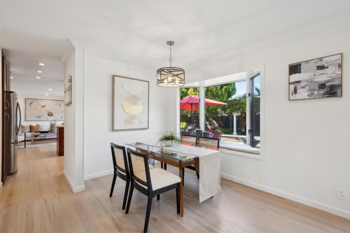 Detail Gallery Image 5 of 39 For 6083 W Walbrook Dr, San Jose,  CA 95129 - 6 Beds | 2/1 Baths