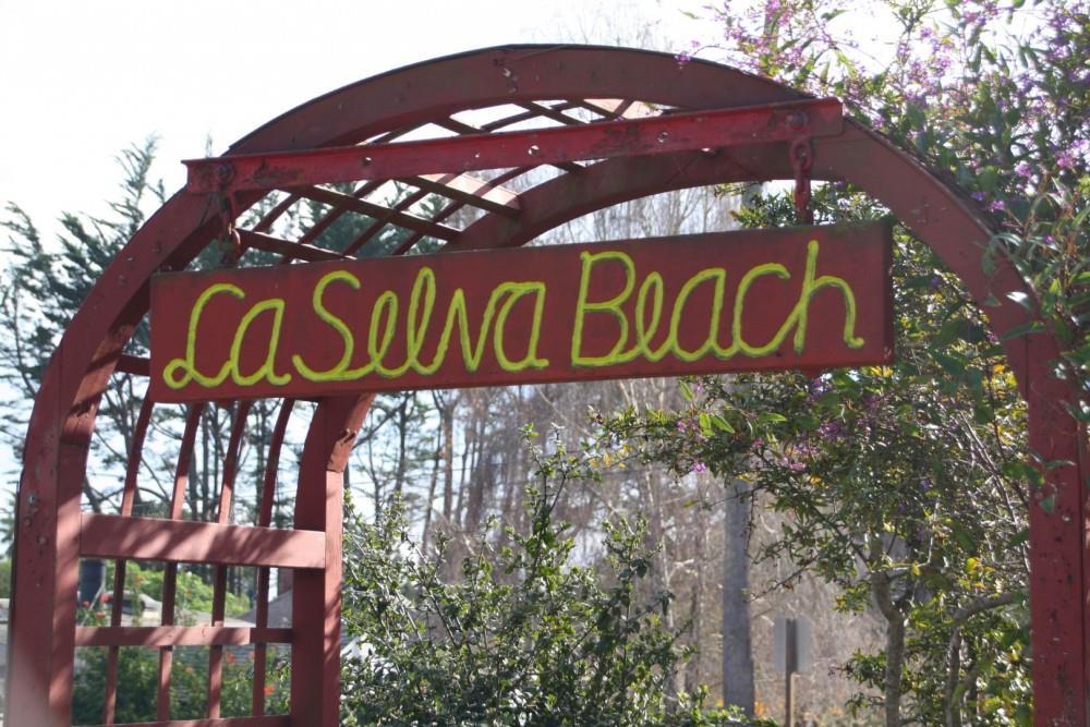 Detail Gallery Image 36 of 55 For 102 Robak Dr, La Selva Beach,  CA 95076 - 3 Beds | 2 Baths