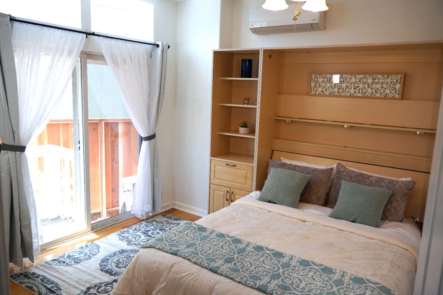 Detail Gallery Image 7 of 14 For 14685 Oka Rd #28,  Los Gatos,  CA 95032 - 3 Beds | 2 Baths