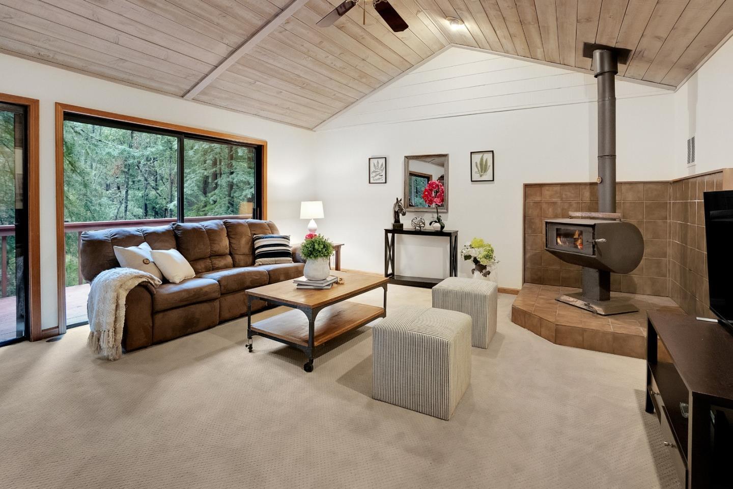 Detail Gallery Image 11 of 26 For 14430 Old Japanese Rd, Los Gatos,  CA 95033 - 3 Beds | 2 Baths