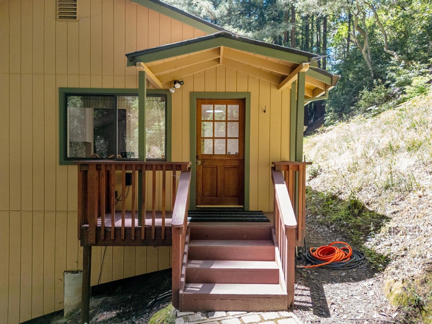Detail Gallery Image 3 of 26 For 14430 Old Japanese Rd, Los Gatos,  CA 95033 - 3 Beds | 2 Baths