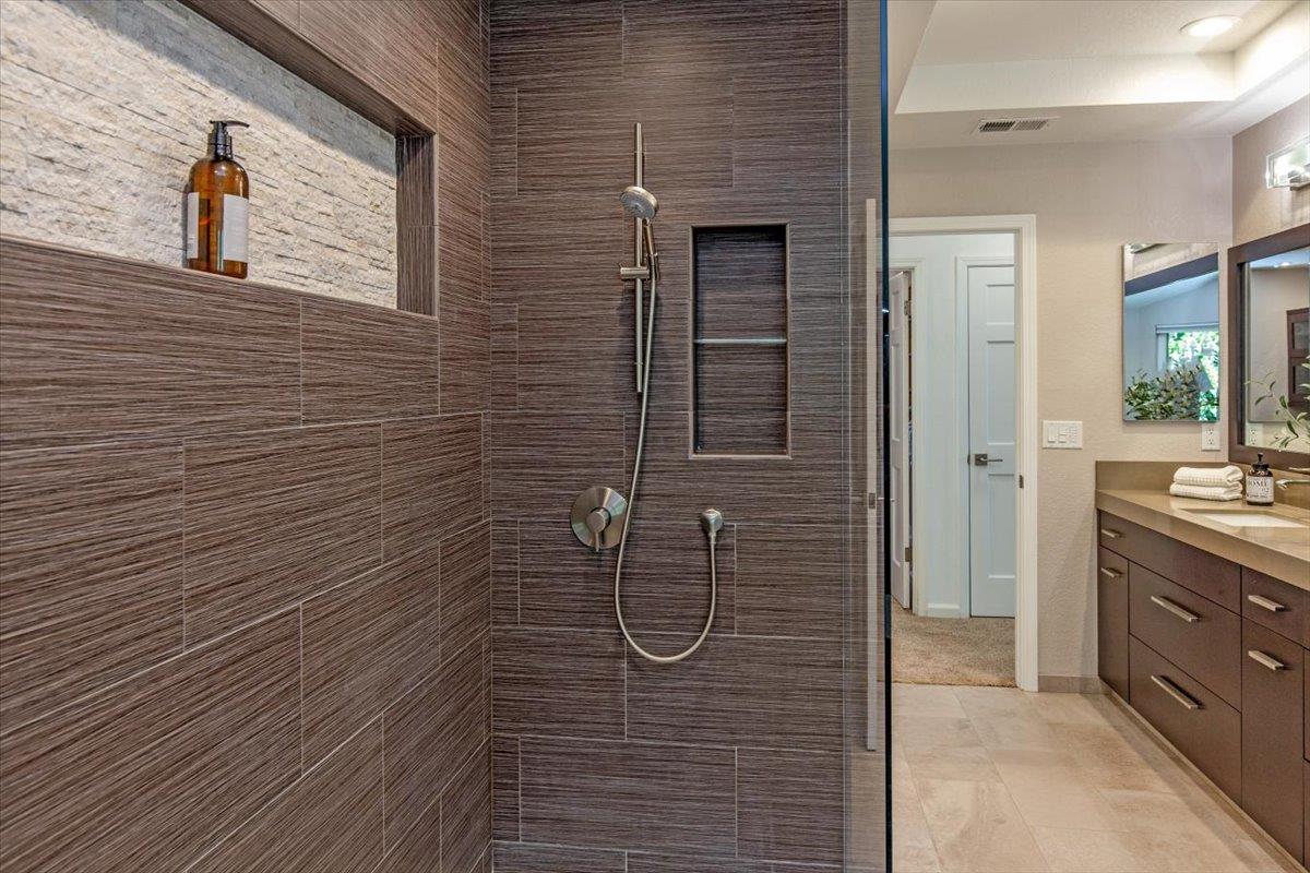 Detail Gallery Image 12 of 24 For 5941 Fiddletown Pl, San Jose,  CA 95120 - 3 Beds | 3 Baths
