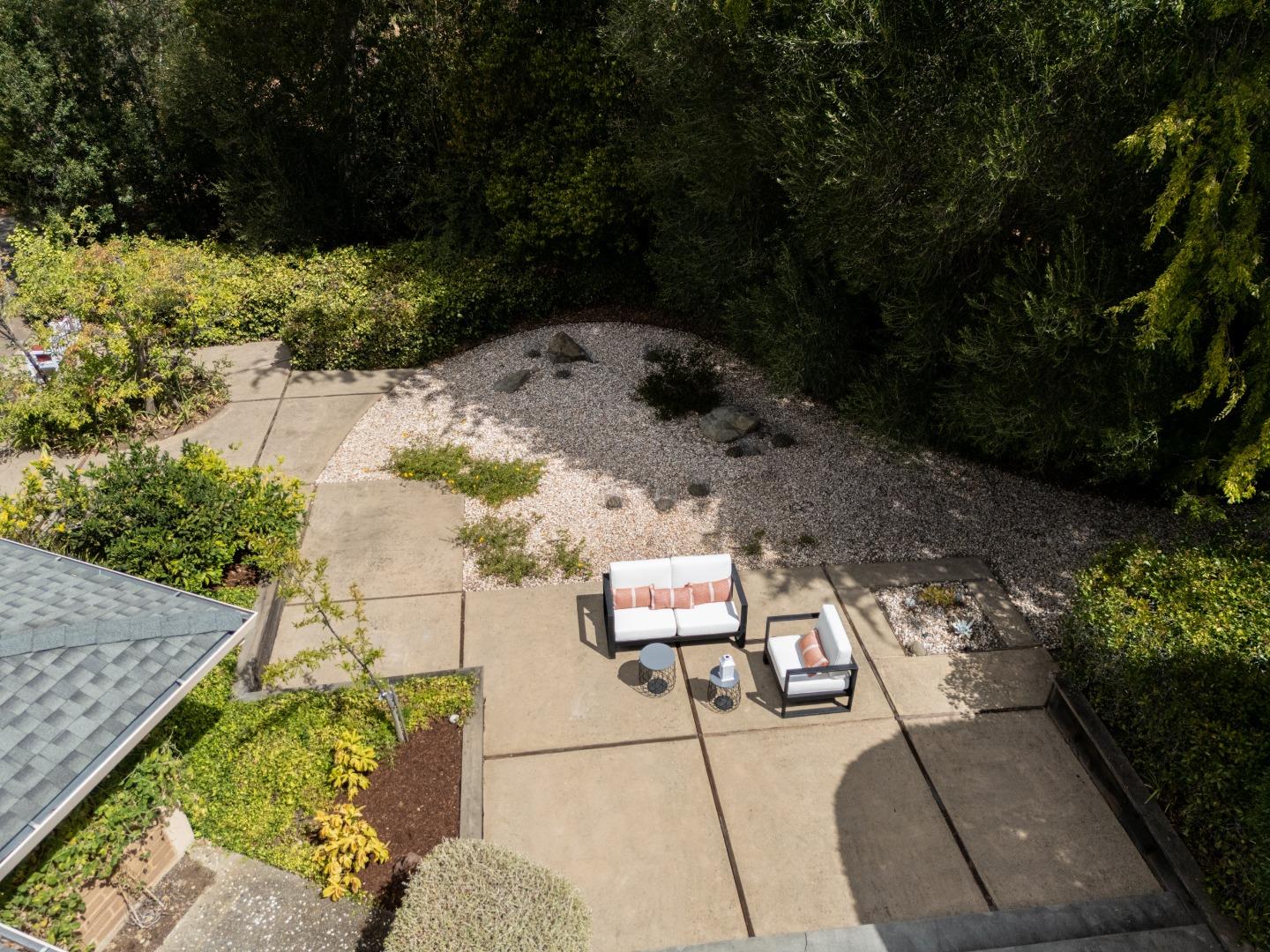 Detail Gallery Image 27 of 32 For 843 Sonoma Terrace, Stanford,  CA 94305 - 4 Beds | 2/1 Baths
