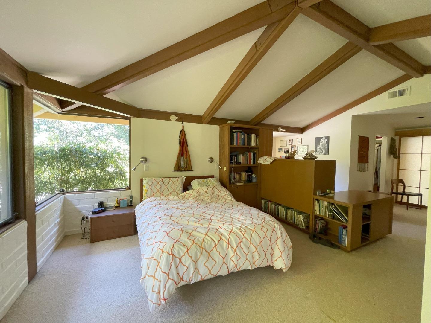 Detail Gallery Image 8 of 23 For 843 Sonoma Terrace, Stanford,  CA 94305 - 4 Beds | 2/1 Baths