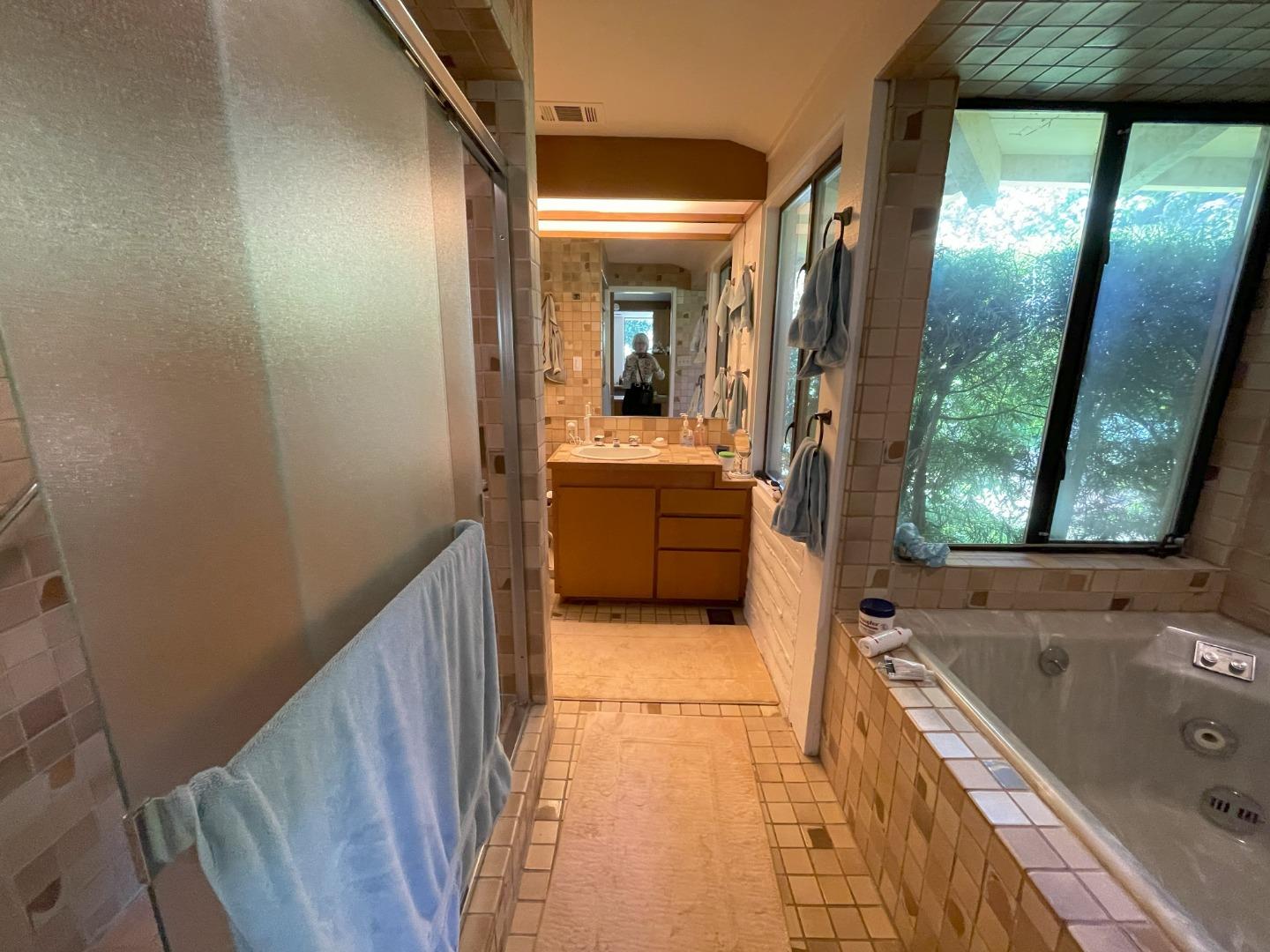 Detail Gallery Image 9 of 23 For 843 Sonoma Terrace, Stanford,  CA 94305 - 4 Beds | 2/1 Baths