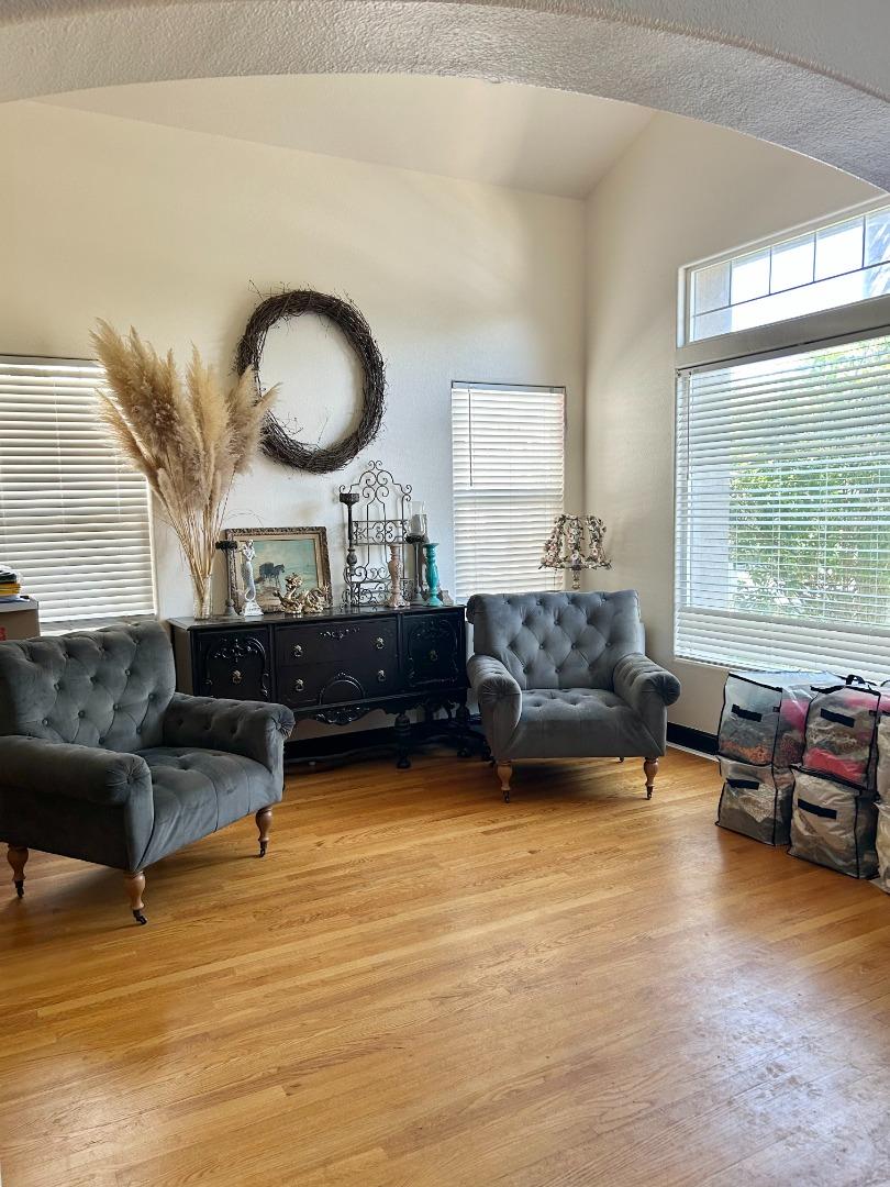 Detail Gallery Image 6 of 7 For 310 Bosque St, Gilroy,  CA 95020 - 4 Beds | 3/1 Baths