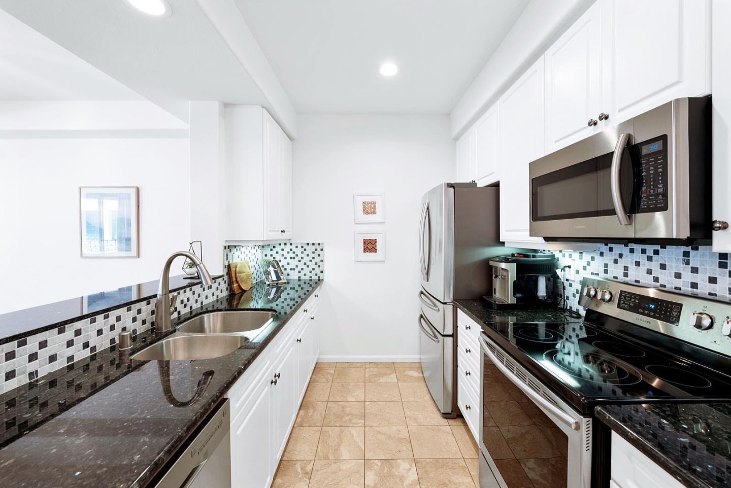 Detail Gallery Image 7 of 33 For 1951 Ofarrell St #204,  San Mateo,  CA 94403 - 2 Beds | 2 Baths