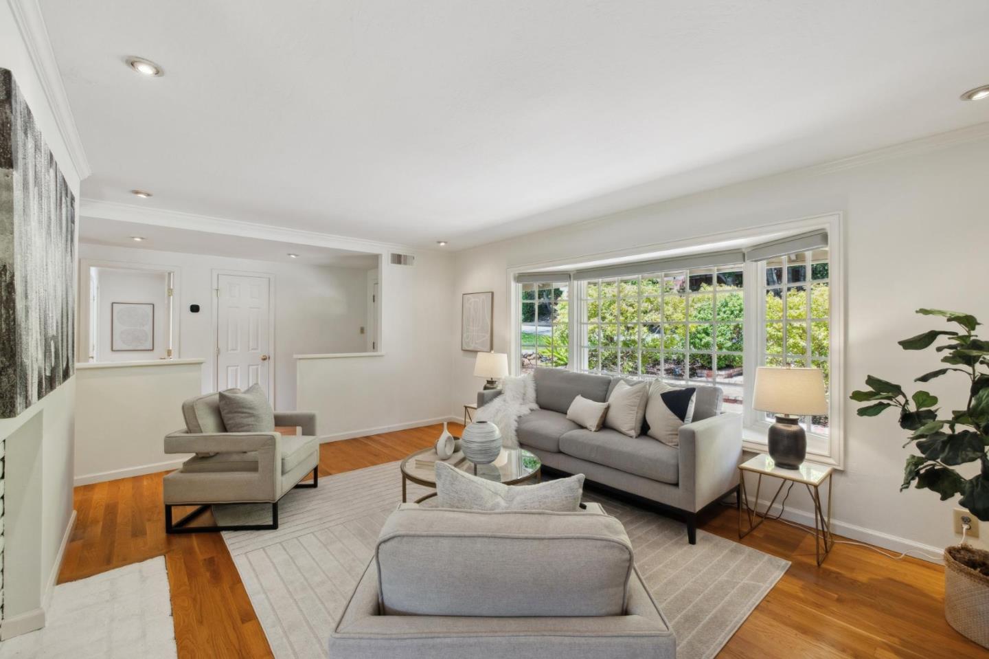 Detail Gallery Image 10 of 60 For 1412 Rainbow Dr, San Mateo,  CA 94402 - 3 Beds | 2/1 Baths