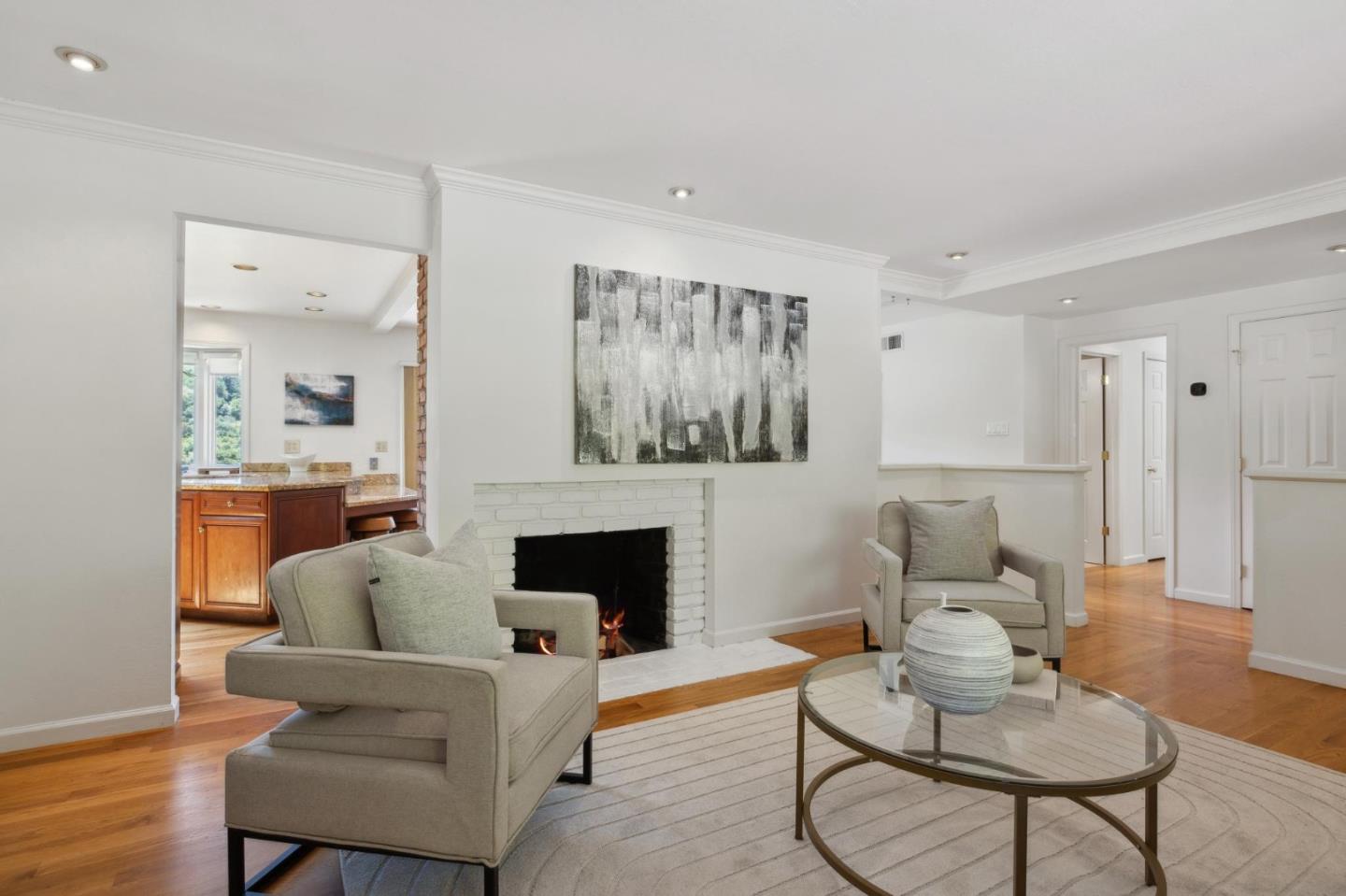 Detail Gallery Image 11 of 60 For 1412 Rainbow Dr, San Mateo,  CA 94402 - 3 Beds | 2/1 Baths