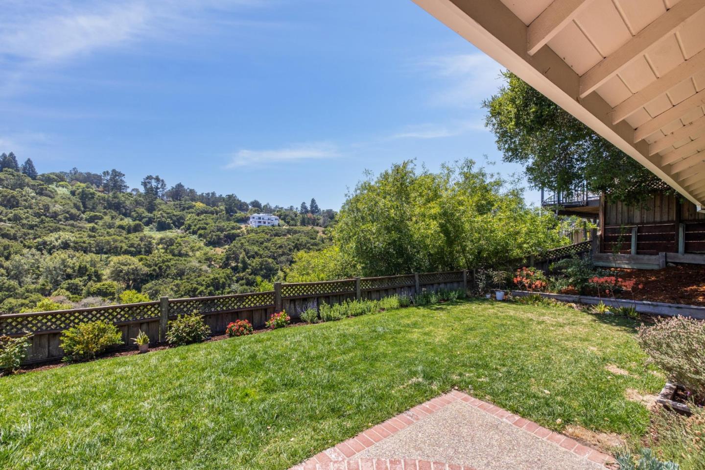 Detail Gallery Image 19 of 60 For 1412 Rainbow Dr, San Mateo,  CA 94402 - 3 Beds | 2/1 Baths