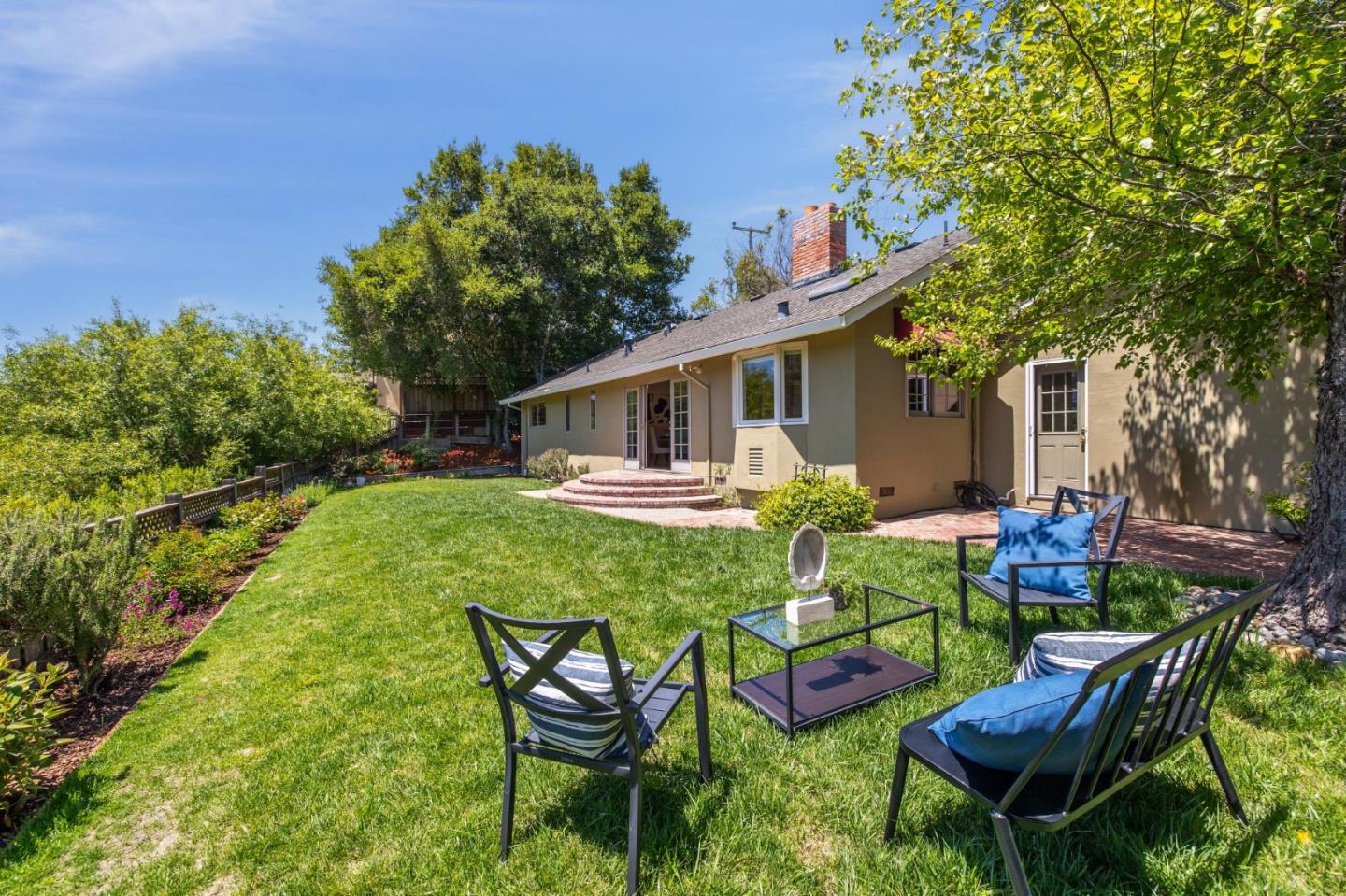 Detail Gallery Image 21 of 60 For 1412 Rainbow Dr, San Mateo,  CA 94402 - 3 Beds | 2/1 Baths