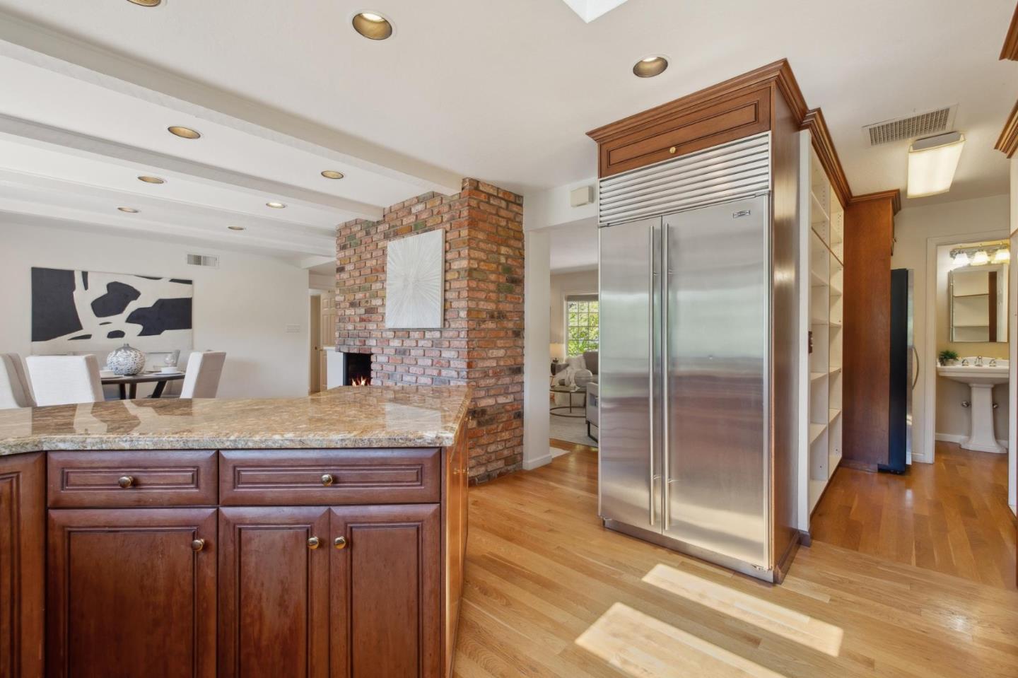 Detail Gallery Image 25 of 60 For 1412 Rainbow Dr, San Mateo,  CA 94402 - 3 Beds | 2/1 Baths