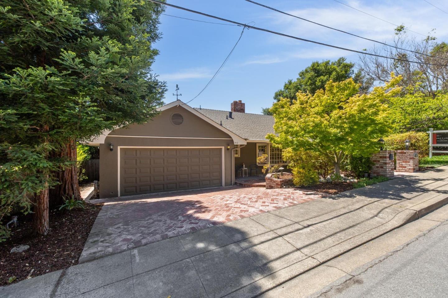 Detail Gallery Image 4 of 60 For 1412 Rainbow Dr, San Mateo,  CA 94402 - 3 Beds | 2/1 Baths