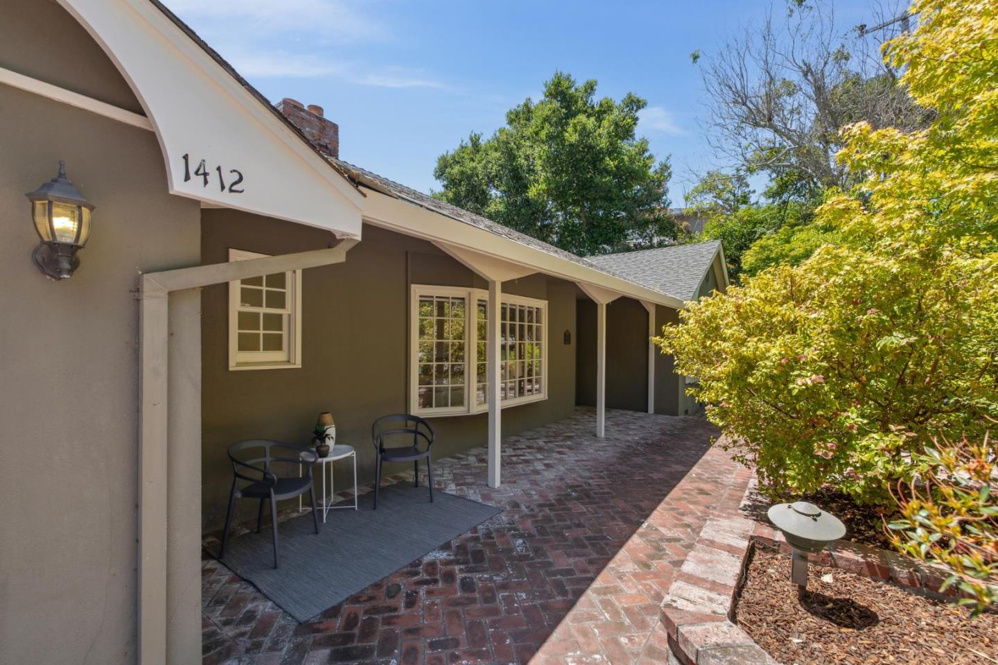Detail Gallery Image 5 of 60 For 1412 Rainbow Dr, San Mateo,  CA 94402 - 3 Beds | 2/1 Baths