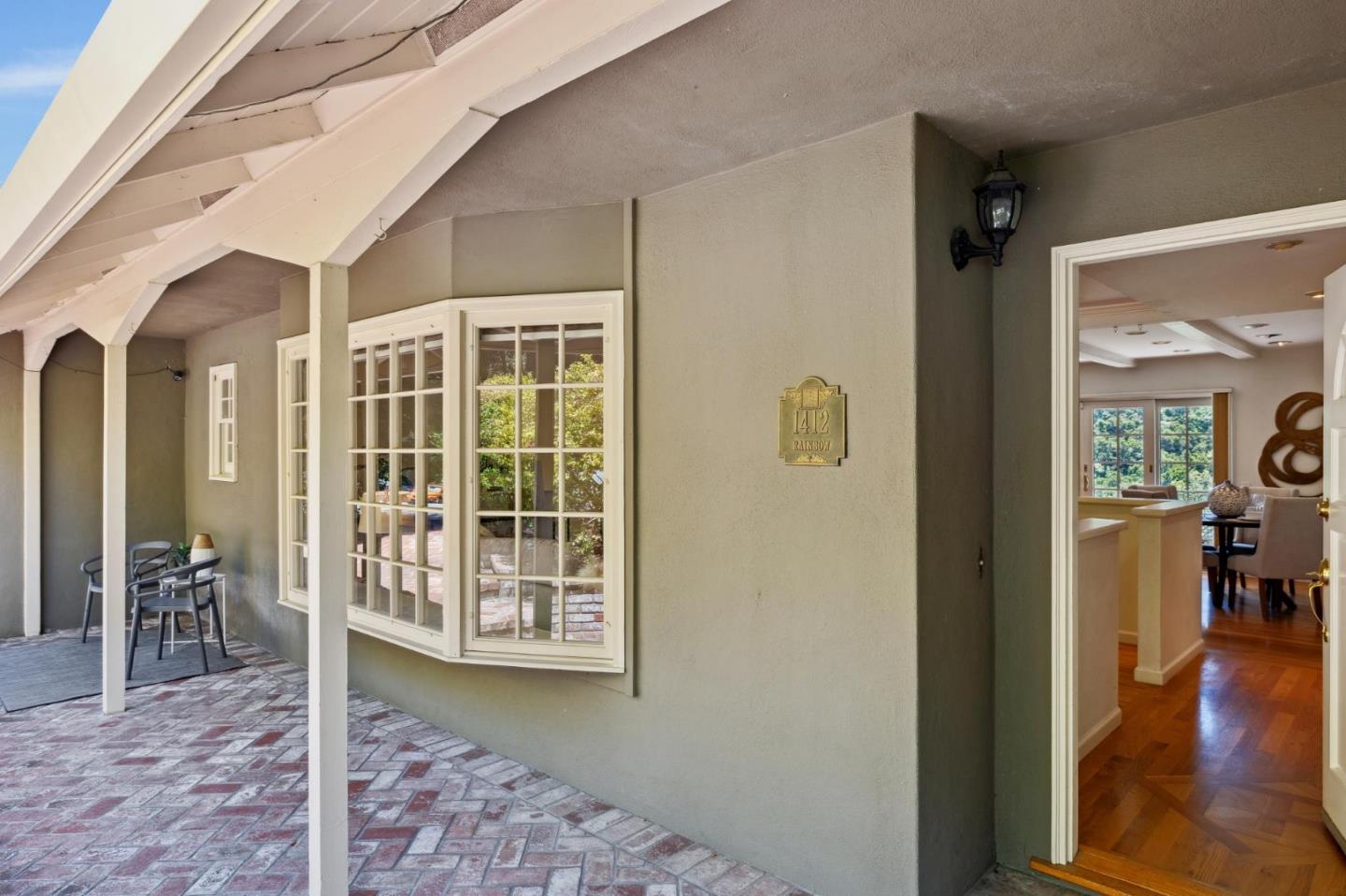 Detail Gallery Image 7 of 60 For 1412 Rainbow Dr, San Mateo,  CA 94402 - 3 Beds | 2/1 Baths