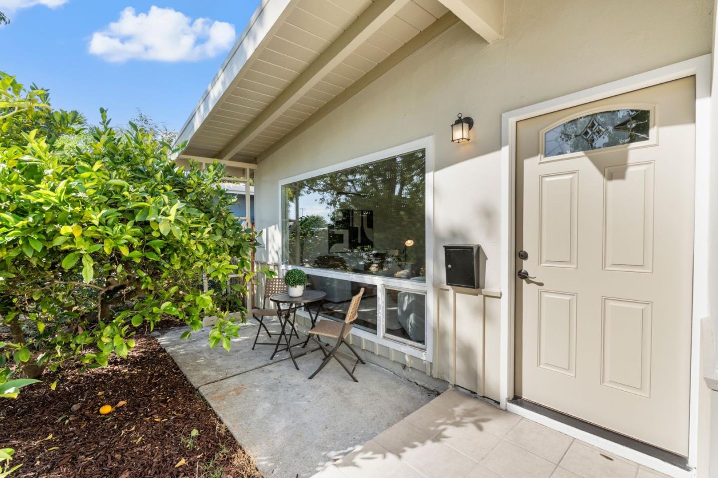 Detail Gallery Image 2 of 45 For 2025 Jackson St, Santa Clara,  CA 95050 - 3 Beds | 2 Baths