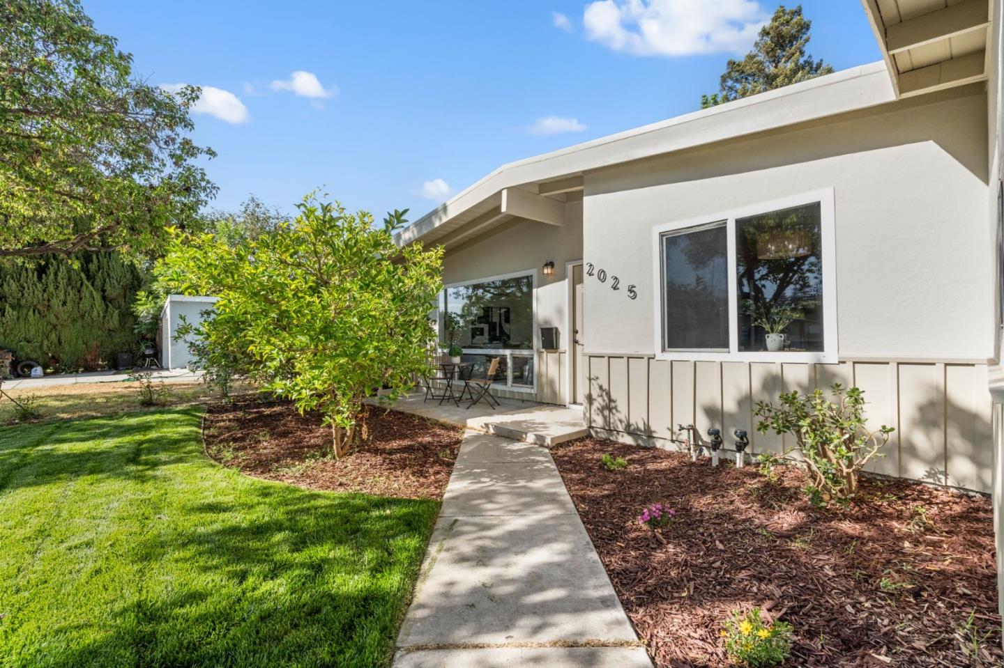 Detail Gallery Image 5 of 45 For 2025 Jackson St, Santa Clara,  CA 95050 - 3 Beds | 2 Baths