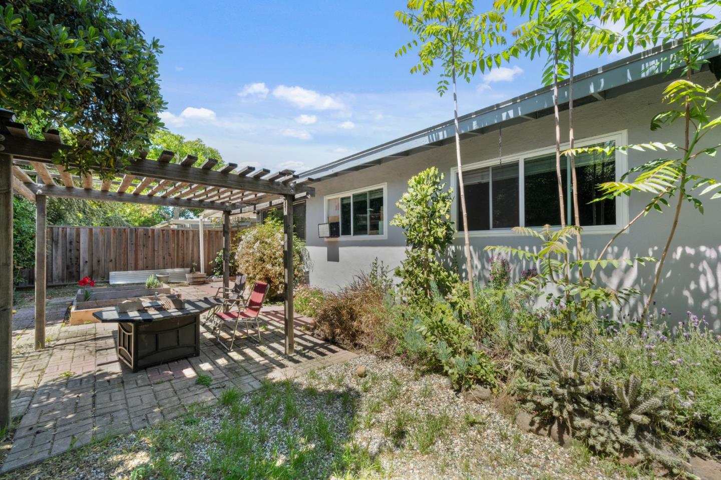 Detail Gallery Image 9 of 15 For 70 Central Ave, Redwood City,  CA 94061 - – Beds | – Baths