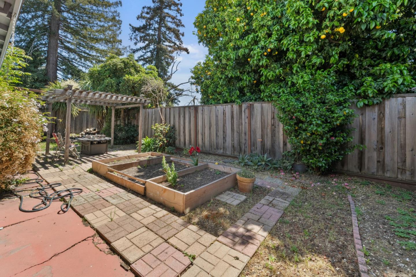 Detail Gallery Image 10 of 15 For 70 Central Ave, Redwood City,  CA 94061 - – Beds | – Baths