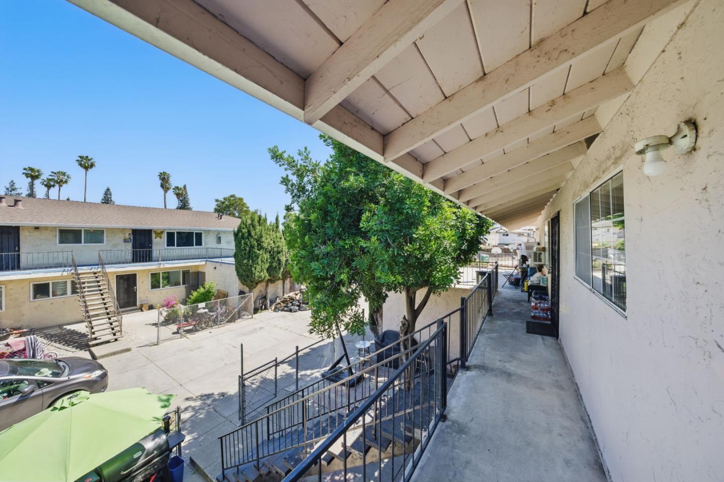 Detail Gallery Image 7 of 8 For 804 Farm Dr, San Jose,  CA 95136 - – Beds | – Baths