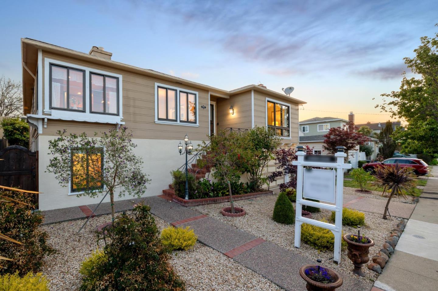 Detail Gallery Image 3 of 55 For 193 Willow Ave, Millbrae,  CA 94030 - 4 Beds | 3 Baths