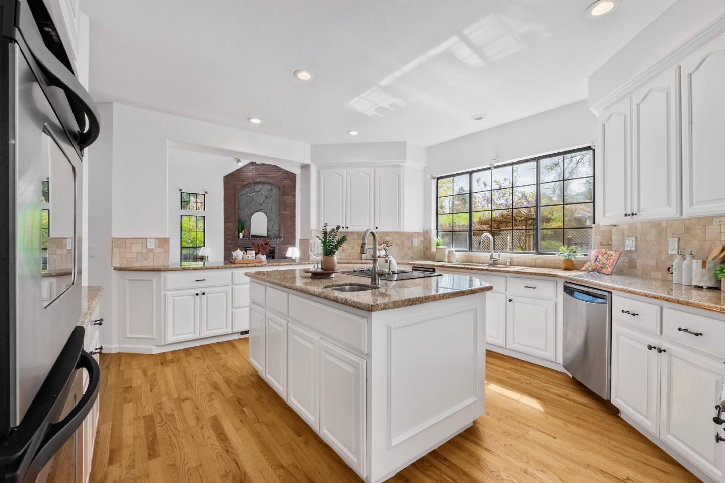 Detail Gallery Image 20 of 59 For 942 Finovino Ct, Pleasanton,  CA 94566 - 4 Beds | 2/1 Baths