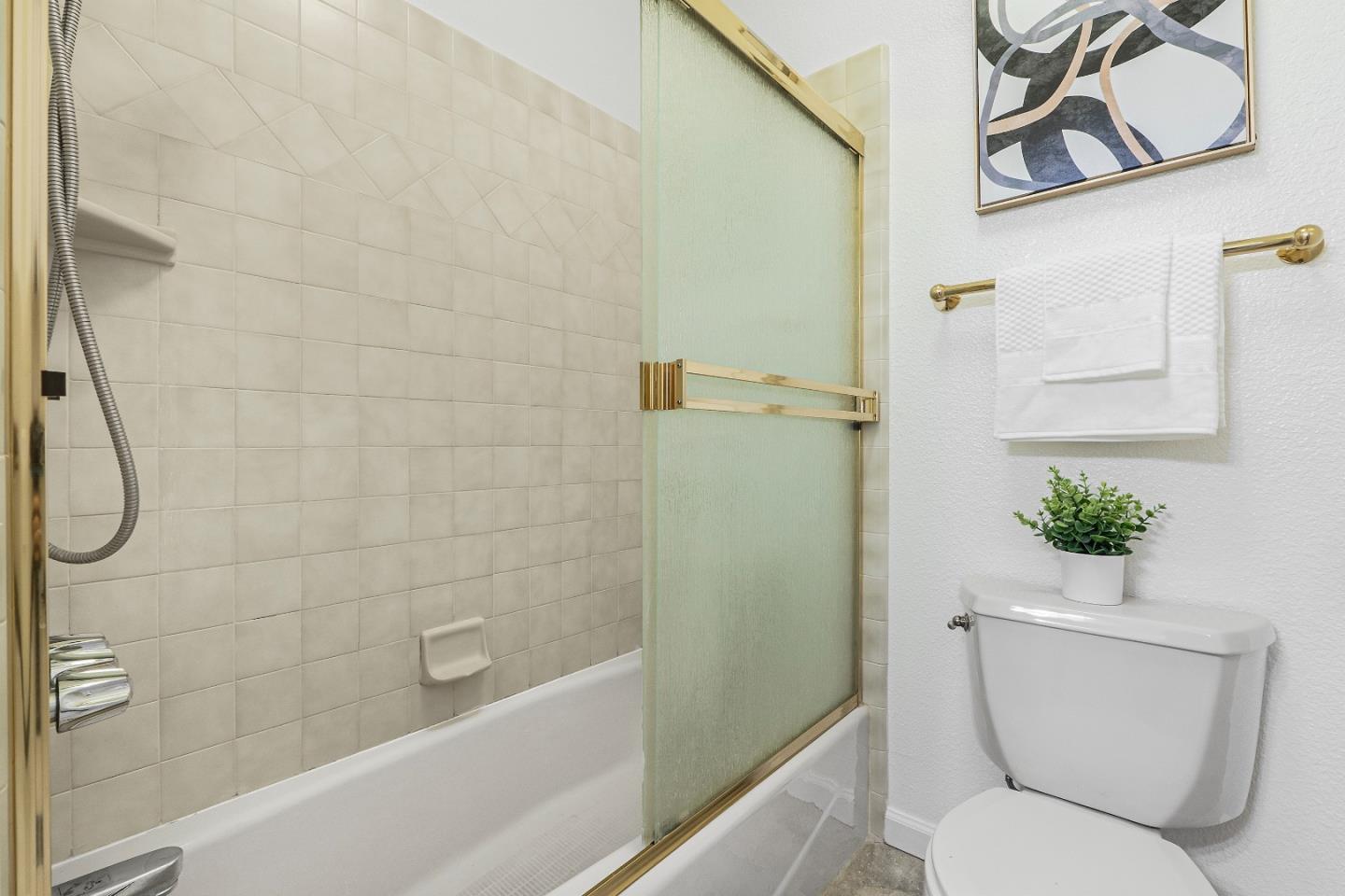 Detail Gallery Image 43 of 59 For 942 Finovino Ct, Pleasanton,  CA 94566 - 4 Beds | 2/1 Baths
